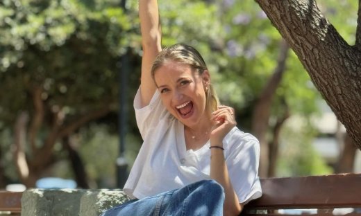 Λένα Δροσάκη: Δεν έμαθα ακόμα να αγαπάω τον εαυτό μου αλλά μαθαίνω