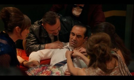 Porto Leone – X: Mαχαίρωσαν τον Καπετανάκο και εκείνος ζητούσε ουίσκι–«Το συκώτι να του κοιτάξουν»