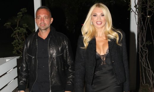 Total black & απόλυτα ερωτευμένοι: Η Κωνσταντίνα Σπυροπούλου & ο σύζυγός της πιο λαμπεροί από ποτέ!