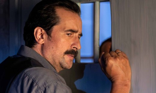 Grand Hotel: Ο Χαραλάμπης κλέβει τον Χατζημήτρο – Η Λίτσα τον πυροβολεί