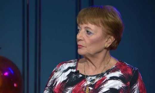 Καίτη Ζαμπέτα: «Ο πατέρας μου δεν είχε συμβόλαιο με εταιρία κι έτσι δεν πήρε χρυσό δίσκο! Πνιγόταν»