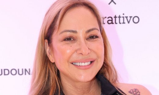 Η Μελίνα Ασλανίδου απαντά στα σχόλια για την εμφάνισή της: «Πλέον τα αντιμετωπίζω με χιούμορ»