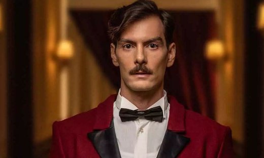 Grand Hotel: Η επιστροφή του Κουκουράκη στα γυρίσματα, η συγκινητική υποδοχή και η απίστευτη ατάκα