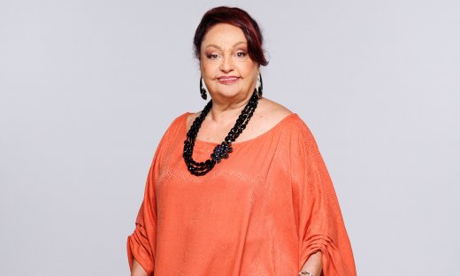 Μίρκα Παπακωνσταντίνου: Η επιστροφή στο Σόι σου, οι έρωτες, οι γάμοι και η ζωή στα 78 της χρόνια