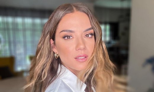 Βάσω Λασκαράκη: Έτσι γιόρτασε στο σπίτι της την πρεμιέρα του «Σόι σου» - Το εντυπωσιακό σαλόνι!