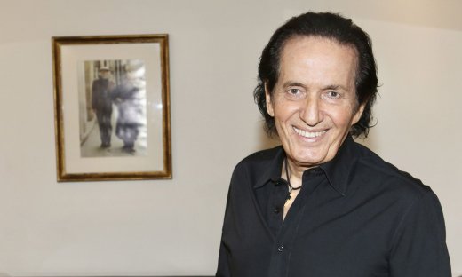 Πασχάλης: «Είχα προκαλέσει φρενίτιδα. Έσκιζαν τα ρούχα μου, τραβούσαν τα μαλλιά μου...»