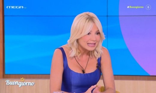 Σκορδά: «Με παίρνουν κάθε μέρα τηλέφωνο και με ρωτάνε για την προσωπική μου ζωή…»