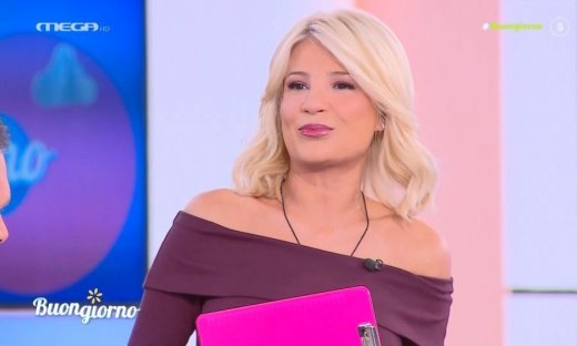 Σκορδά: Η απίστευτη εμπειρία της,το στιγμιότυπο από το δείπνο στο σπίτι της & το σχόλιο του γιου της