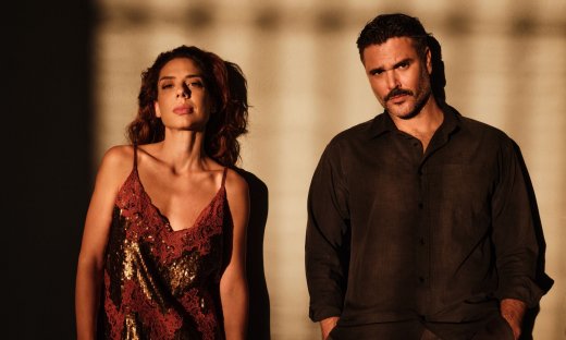 Το ερωτικό θρίλερ Barcelona με τους Λεβεντογιάννη- Μαυρομάτη κάνει πρεμιέρα στο Πτι Παλαί