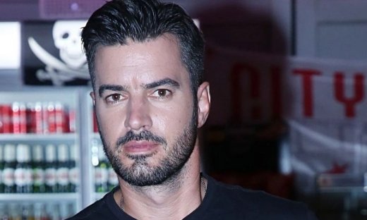 Τσιμιτσέλης για την εκπομπή, Όπου υπάρχει Ελλάδα: «Δεν είμαι παρουσιαστής, είμαι συντονιστής»