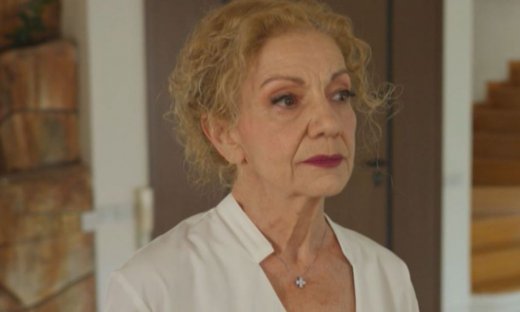 Γη της ελιάς – νέα επεισόδια: Η Αλεξάνδρα «τινάζει» στον αέρα τους Μανιάτες