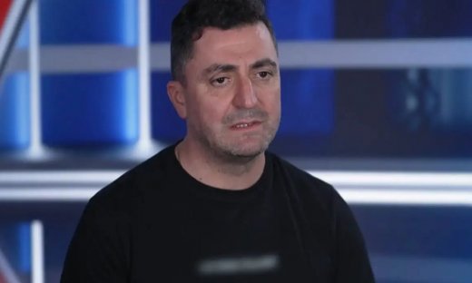 The Voice: Αδελφός πασίγνωστου τραγουδιστή ανέβηκε στη σκηνή αλλά δε γύρισε καμία καρέκλα