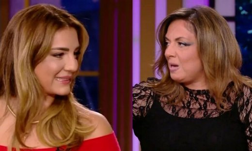 Παπίλα: «Aν κάψω το φαγητό & μου πει ο άντρας μου “δεν είναι ωραίο” με κακοποιεί;» – Μουτίδου: «Ναι»