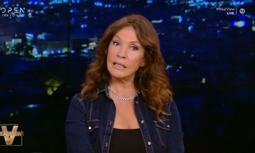 Η Βάνα Μπάρμπα για τις «αόρατες» γυναίκες: «Τα φώτα δεν πρόκειται να σβήσουν ποτέ, εκτός αν...»