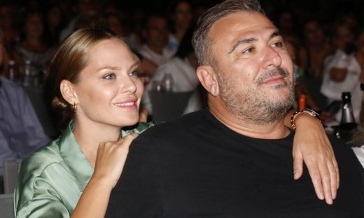 Υβόννη Μπόσνιακ: Οι τρυφερές ευχές στον Αντώνη της για τη γιορτή του!