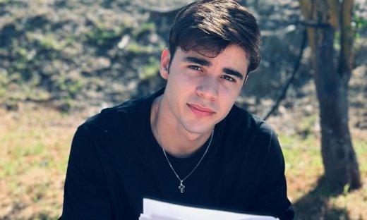 Γη της ελιάς – Μίλτος Χαρόβας: Αυτό το φινάλε θέλει να τον ήρωά του