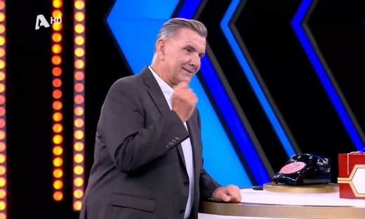 «Είσαι τρελός ρε! Φτου!»: Το σοκ του Γιώργου Θαναηλάκη στο Deal με αυτό που έφερε μαζί του ο παίκτης