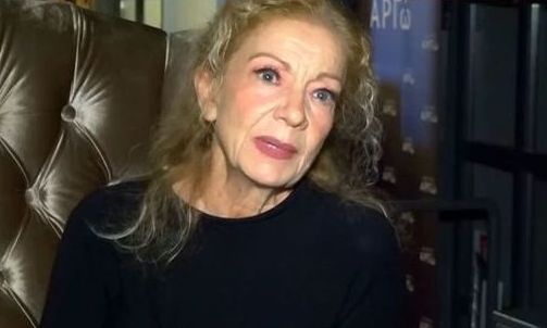 Πέμυ Ζούνη: «Είμαι κάθετη πως δεν έχει ηλικία ο έρωτας... Εκδηλώνεται με τις ίδιες βλακείες»