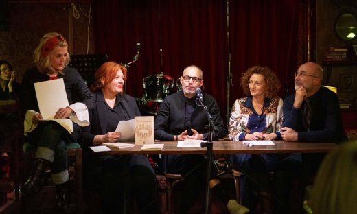 Ο Νίκος Τσιλιβαράκος παρουσίασε το βιβλίο του «Ρόλοι που Θεραπεύουν – 12 μήνες Δραματοθεραπεία»