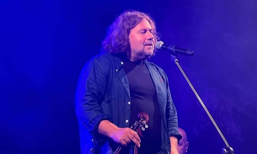 Στης εκκλησίας την πόρτα - Μάνος Πυροβολάκης: «Το τραγούδι αυτό θα έλεγα πως ήταν προφητικό»