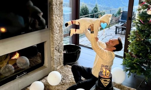 Μπαμπάκος στην πράξη: Ο Ζησάκης γιορτάζει τα 40α του γενέθλια & θυμάται την ατάκα του από το Σόι σου