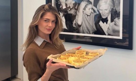 Αμαλία Κωστοπούλου: Γιορτινή διάθεση και cinnamon rolls στο υπέροχα στολισμένο σπίτι της στο Τέξας