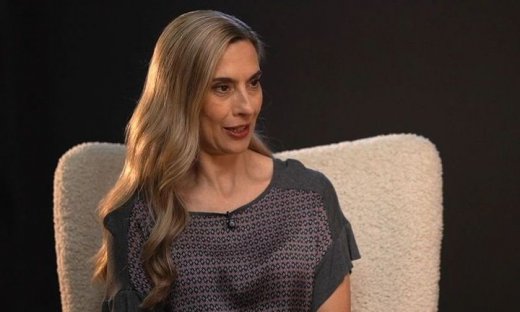 Βίκυ Βολιώτη για την υιοθετημένη κόρη της: «Η Άννα με ρώτησε αν γεννήθηκε από εμένα»