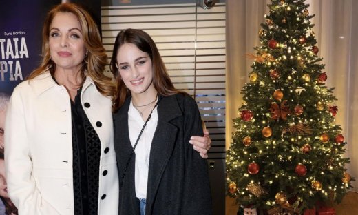 Γκερέκου-Βοσκοπούλου: Μαμά & κόρη στόλισαν το χριστουγεννιάτικο δέντρο & μπήκαν σε γιορτινό mood