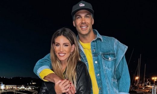 Αθηνά Οικονομάκου: Διέψευσε την είδηση ότι ο γάμος της με τον Τσερέλα θα γίνει τον Ιούνιο στην Πάρο!