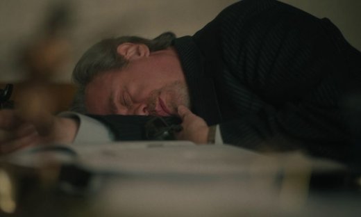 Το Σπίτι Δίπλα Στο Ποτάμι: Σε κίνδυνο η υγεία του Απόστολου και η επίθεση στο σπίτι των Σκλαβοδήμων!