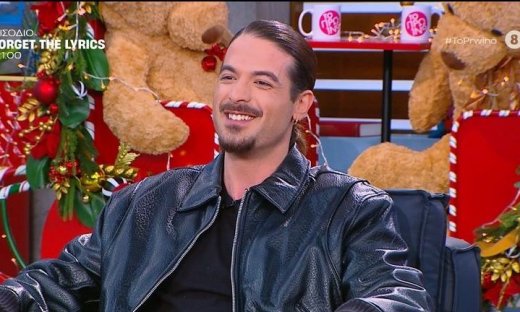 Άρης Μουγκοπέτρος: Έδειξε το τεχνητό μέλος στο χέρι του στον αέρα του Πρωινού