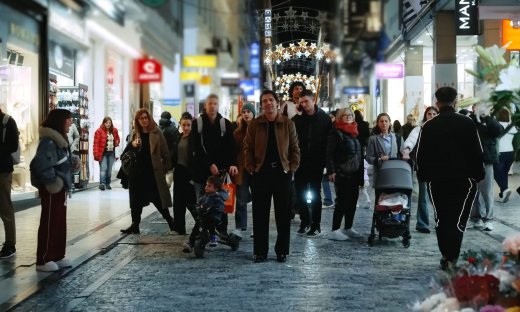 Πέτρος Ιακωβίδης: Το συγκηνιτικό του video μαζί με το κοινό & τους Θεοδωρίδου, Ελληνίδου, Φοίβο