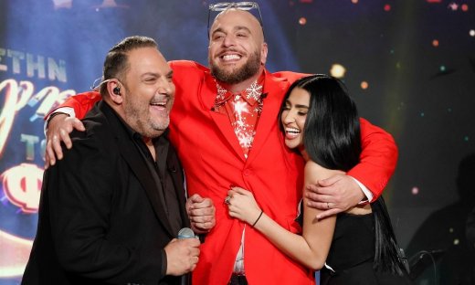 Στην αγκαλιά του Φάνη: Χριστούγεννα με την Αναστασία, Στέλιο Διονυσίου και Γωγώ Τσαμπά