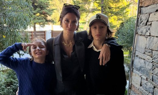 Σοφία Καρβέλα: Έτσι πέρασε τα Χριστούγεννα με τα παιδιά της-Οι υπέροχοι γιοι και το γιορτινό τραπέζι