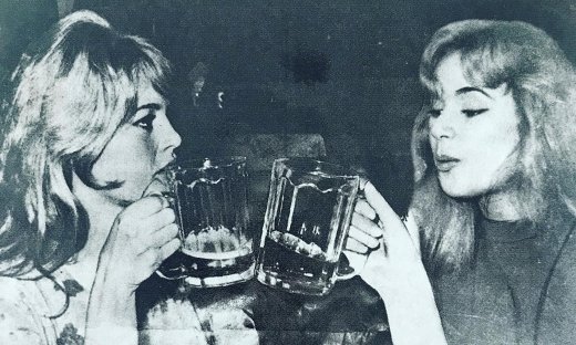 Βουγιουκλάκη-Μπαρντό: Όταν ο Παπαμιχαήλ είπε όλη την αλήθεια που κρύβει αυτό το σπάνιο κοινό καρέ