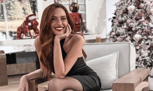 Σίσσυ Χρηστίδου: Ποιος τής έκανε ποδαρικό στο σπίτι Πρωτοχρονιάτικα σπάζοντας ρόδι βάρους 1,5 κιλού;