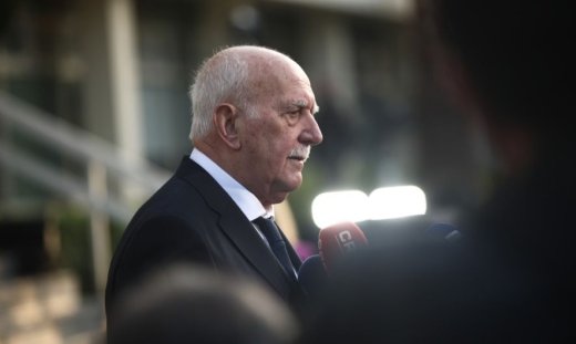 Γιώργος Παπαδάκης: Η διαδρομή του «πατριάρχη» της πρωινής ενημερωτικής ζώνης και οι τρεις γιοι