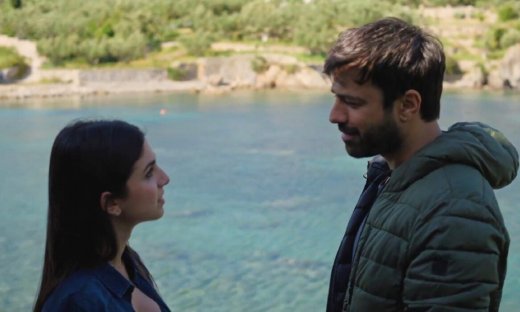 Αυλαία για τη «Γη της ελιάς» μετά από 5 χρόνια – Οι «Μπλε ώρες» ανοίγουν νέο τηλεοπτικό κεφάλαιο