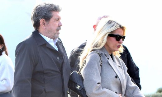 Κηδεία Γιώργου Παπαδάκη:  Μενεγάκη – Λάτσιος μαζί στο τελευταίο αντίο