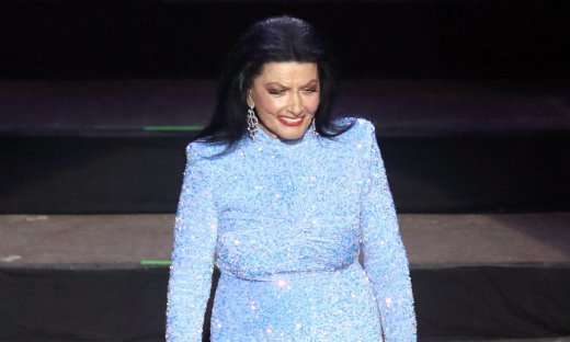 Στο νοσοκομείο η Ζωζώ Σαπουντζάκη – Η  έντονη αδιαθεσία και πώς είναι η κατάστασή της