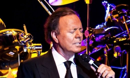 Χούλιο Ιγκλέσιας: Πρώην οικιακή βοηθός & μία φυσικοθεραπεύτρια τον κατηγορούν για βιασμούς!