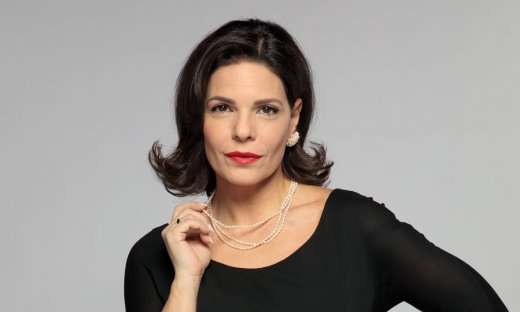 Porto Leone: Σοκ για την Άντζελα! Μαθαίνει ότι ο Στράτος είχε αφήσει έγκυο τη Λένα