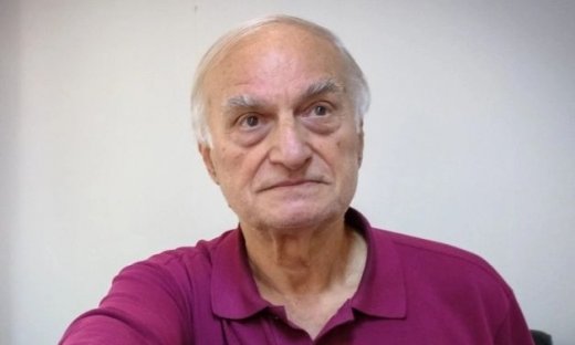 Μανώλης Μαυρομάτης: 2 χρόνια μετά τη φωτιά στο σπίτι του και τον θάνατο της συζύγου παίρνει εξιτήριο