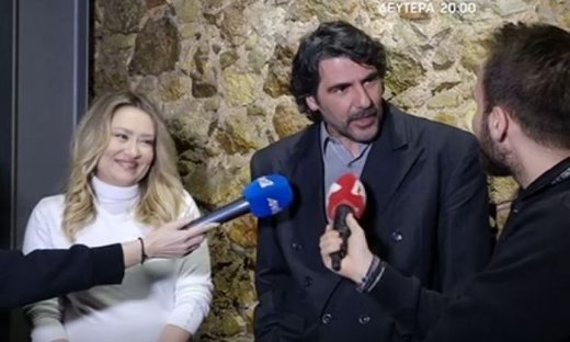 Ενοχλημένος ο Καρυστινός με ερώτηση για την προσωπική του ζωή: «Θα το τερματίσεις; Κανόνισε τώρα»