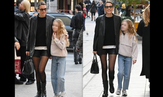 Βίκυ Καγιά: Βόλτα με την κόρη της Μπίανκα Κρασσά – Εντυπωσίασε με τα ξανθά κυματιστά μαλλιά της