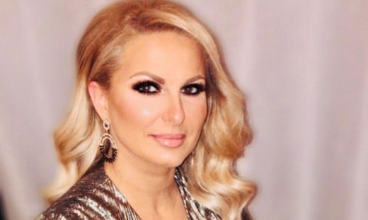 Καταπέλτης η Τσέγκου: «Υπάρχουν παρουσιαστές που η μύτη τους έχει φτάσει πιο μακριά από του Πινόκιο»