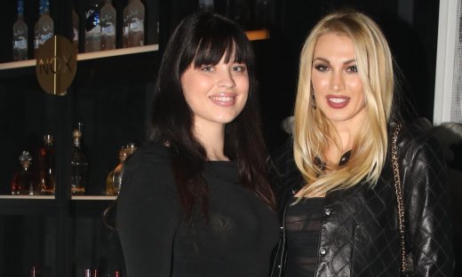 Σπυροπούλου: Η έξοδος με την αδερφή της, Κατερίνα και τα σύνολα που εντυπωσίασαν