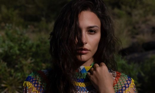 Φυσική, αποκαλυπτική και «ριζωμένη στην άγρια φύση» η Ναυσικά Παναγιωτακοπούλου