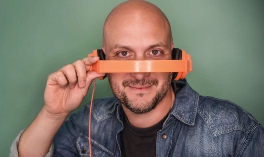 Γιάννης Κορδώνης: Νιώθω τυχερός γιατί κάνω το κέφι μου και το έχω καταφέρει να το κάνω δουλειά