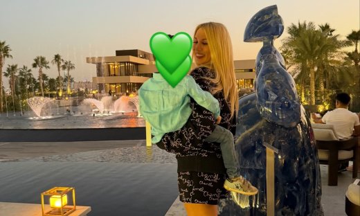 Ταξίδια & μικρές πολυτέλειες: Η Κωνσταντίνα Σπυροπούλου ανάμεσα στο Ντουμπάι και τις αξίες της ζωής